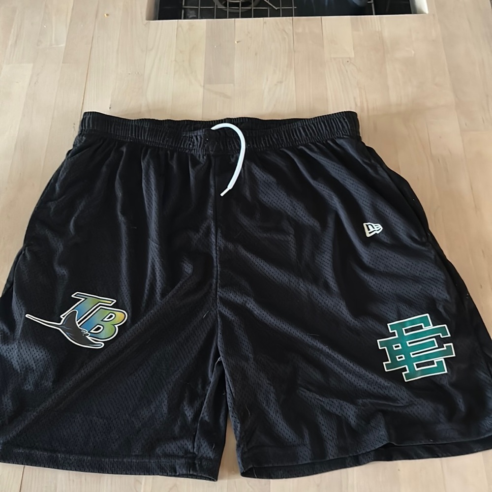 Don’t fit me 3xl fits like an XL